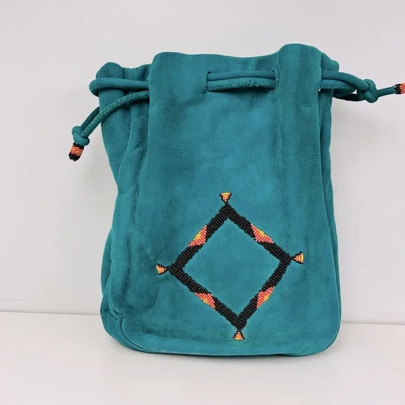 ❌SOLD❌ 🌼MARKDOWN🌼 Teal Faux Suede with Bead Work Design Drawstring Bag - Picture 2 of 12